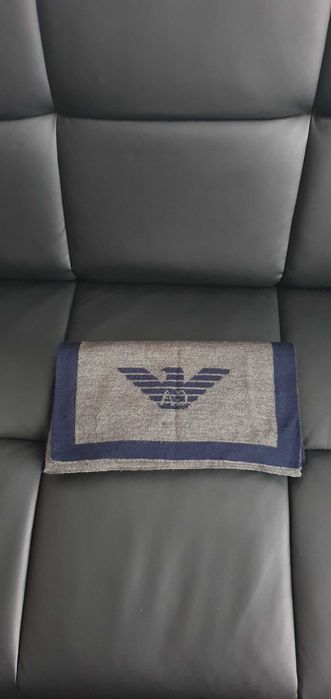 Cachecol Armani novo