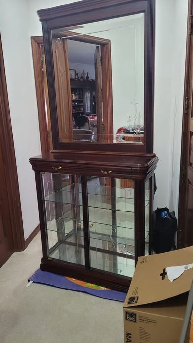Vitrine / Aparador Clássico
