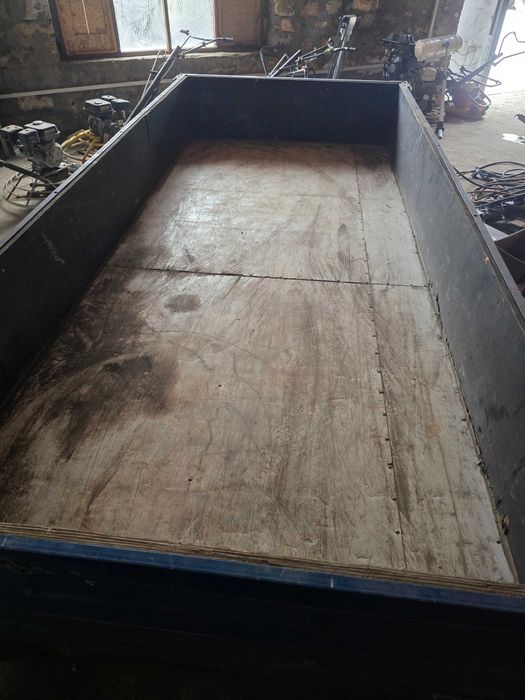 Продам прицеп срочно