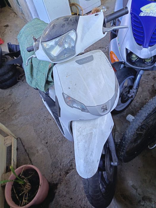 Peugeot tweet 125