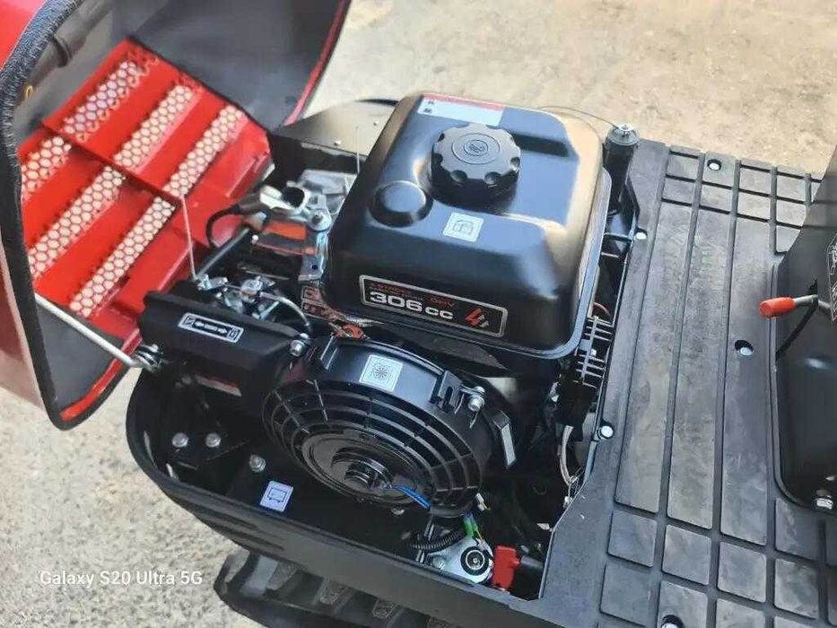 Mini Giratória 600Kg