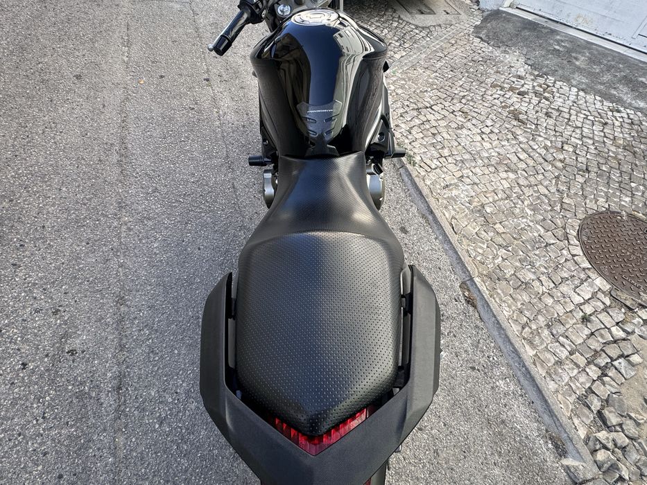 Moto xj600  3750€