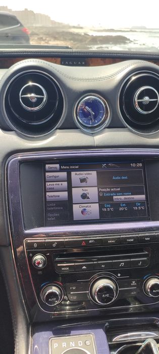 Jaguar XJ 3000 BiTurbo 256km full Extras 2012 vendo troco ou retomo