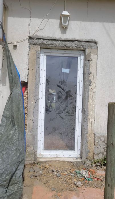 Serviços de Construção e Acabamentos interiores