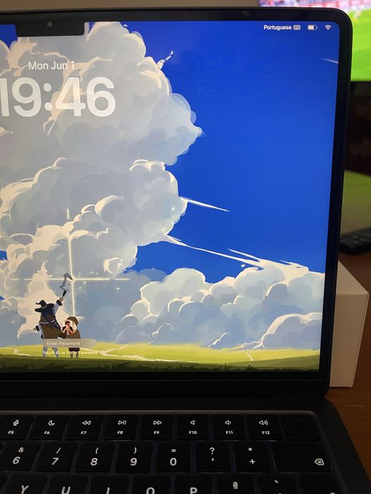 MacBook Air M2 13 16GB RAM 256GB SSD