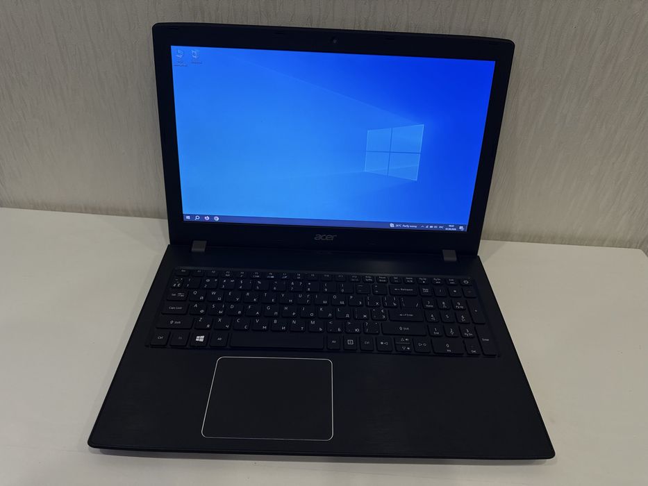 Ноутбук Acer Aspire E15 E5-576G-34A0