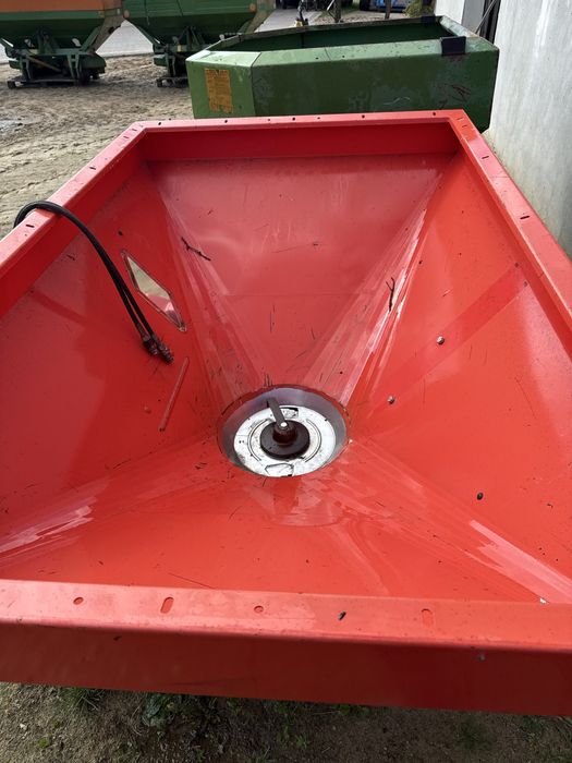 Rozsiewacz RAUCH MDS 932 M Select. Super stan ! (Kuhn)