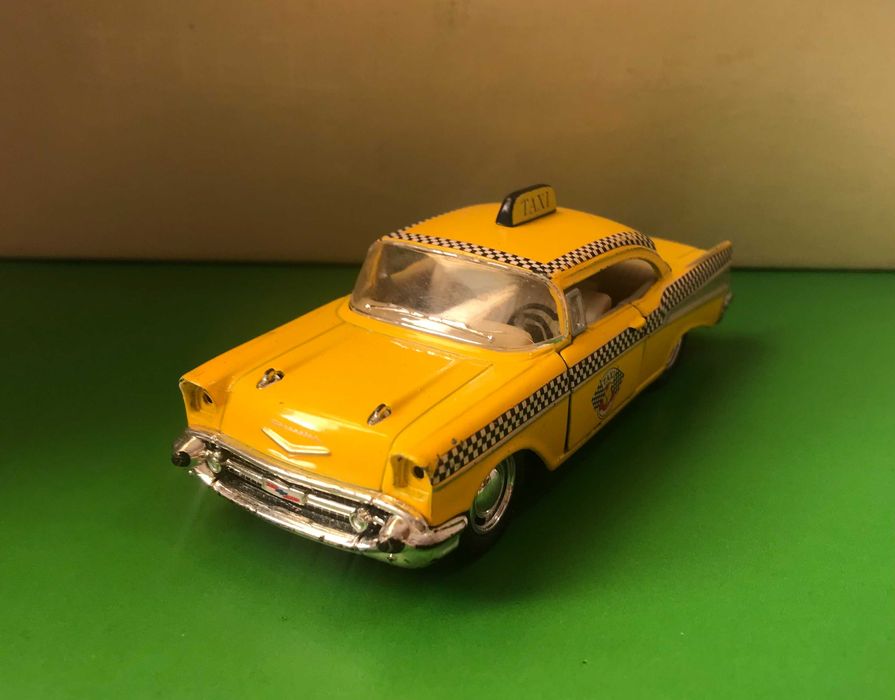 Продам Машинка Chevrolet Taxi