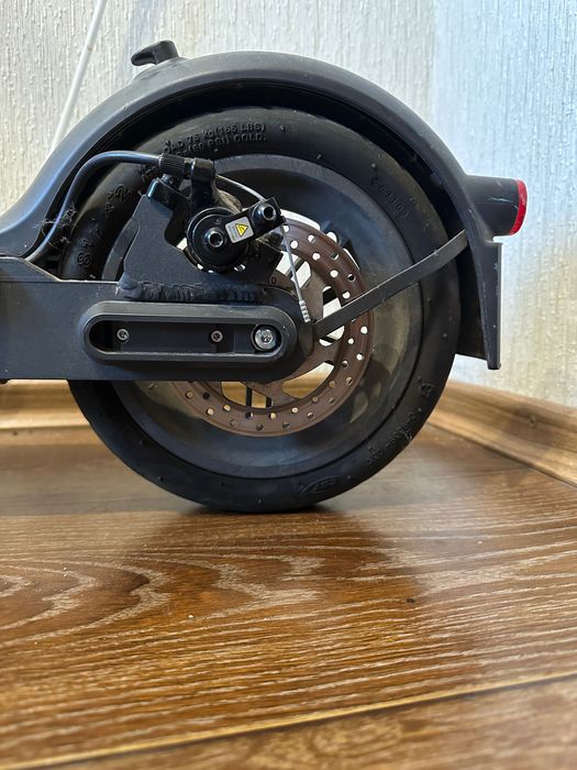 Mi electric scooter m365