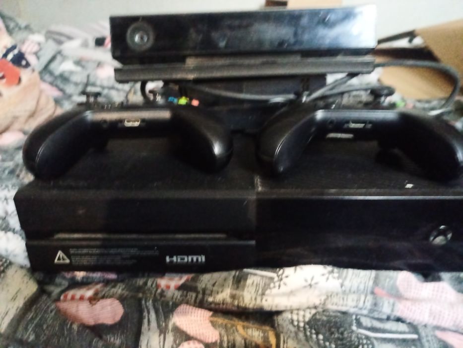 Sprzedam konsole Xbox one