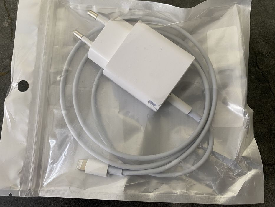 швидка зарядка iphone 20w