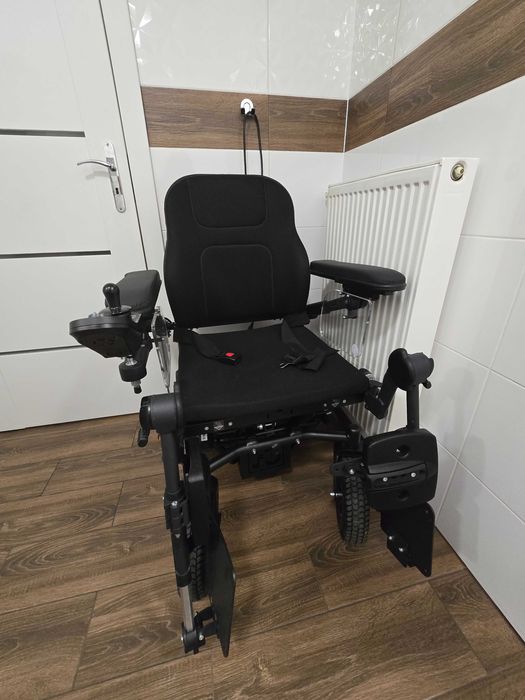 Elektryczny wózek inwalidzki Vermeiren Forest 3
