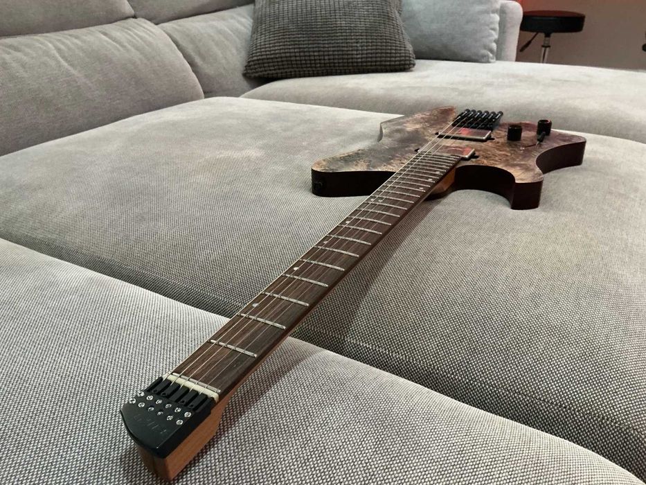 Eart Headless com Fishman Fluence Modern