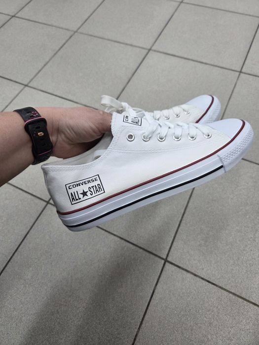 Buty białe conversy