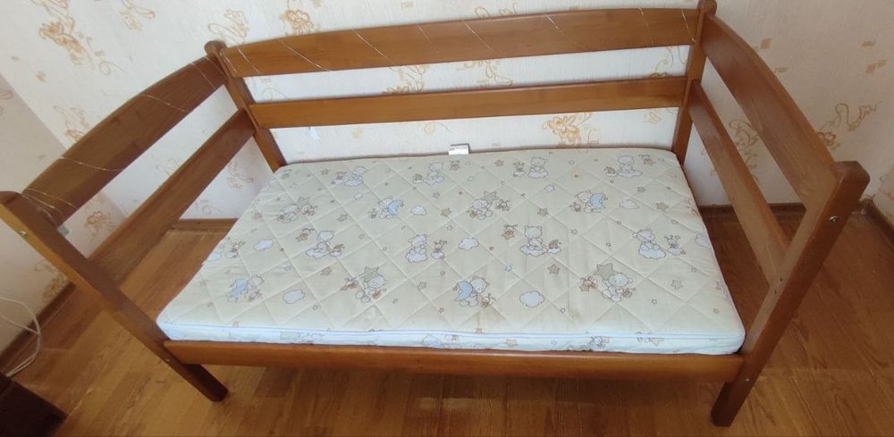 Ліжко дитяче  140см*70см