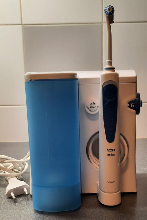 Irrigador dental Braun Oxyjet