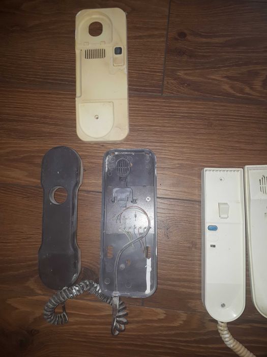 Dwa domofony / uszkodzony