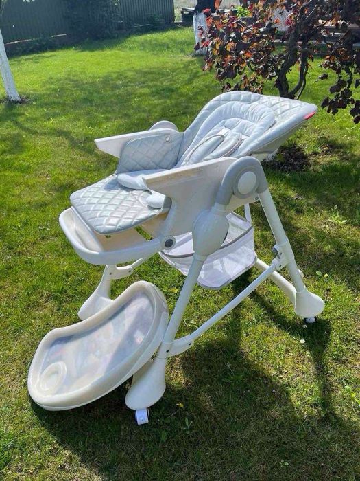 Стільчик для кормління дитини Carrello crl9501