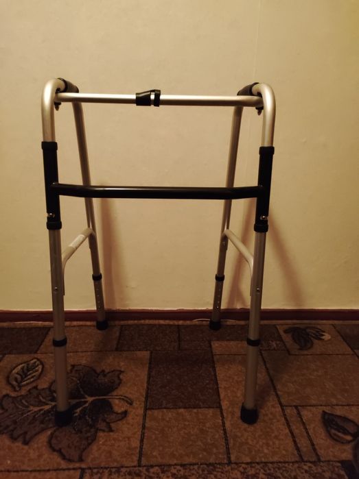 Ходунці 700 грн.