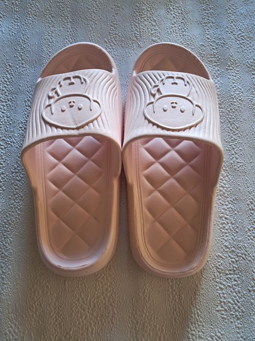 Klapki damskie rozmiar 40-41 pudrowy róż