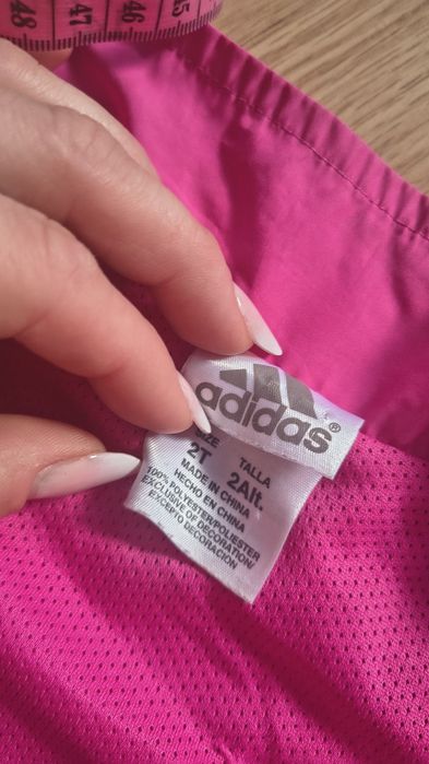 Sprzedam kurteczkę z adidas 2 lata