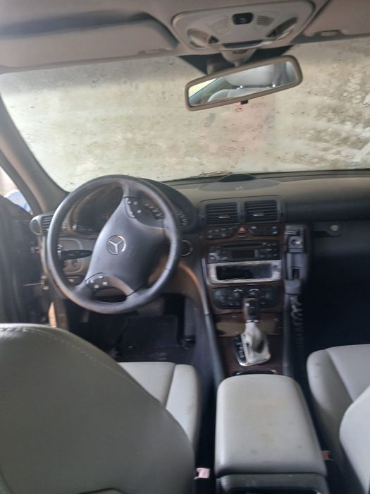 Carrinha Mercedes