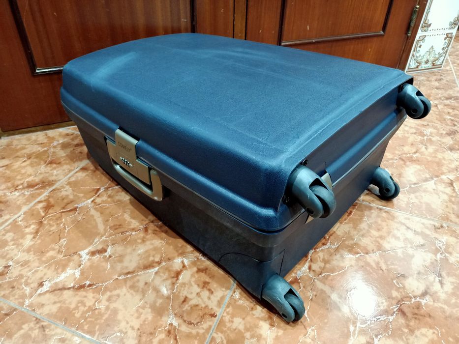 Mala Malas rígida de porão até 23 kg viagem casa quarto apartamento.
