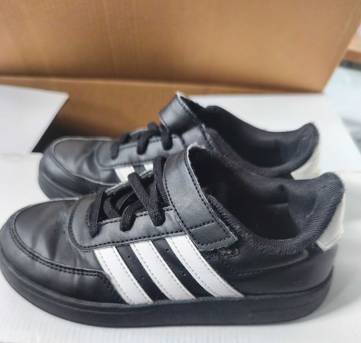 Sapatilhas adidas n31454612385646530561