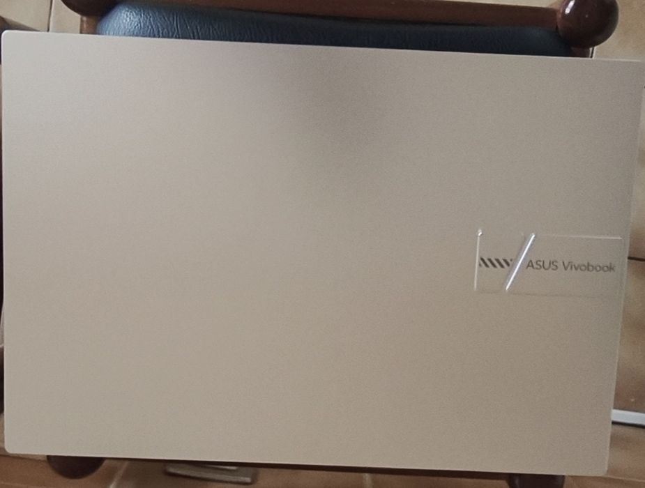 Vendo portátil ASUS vivobook
