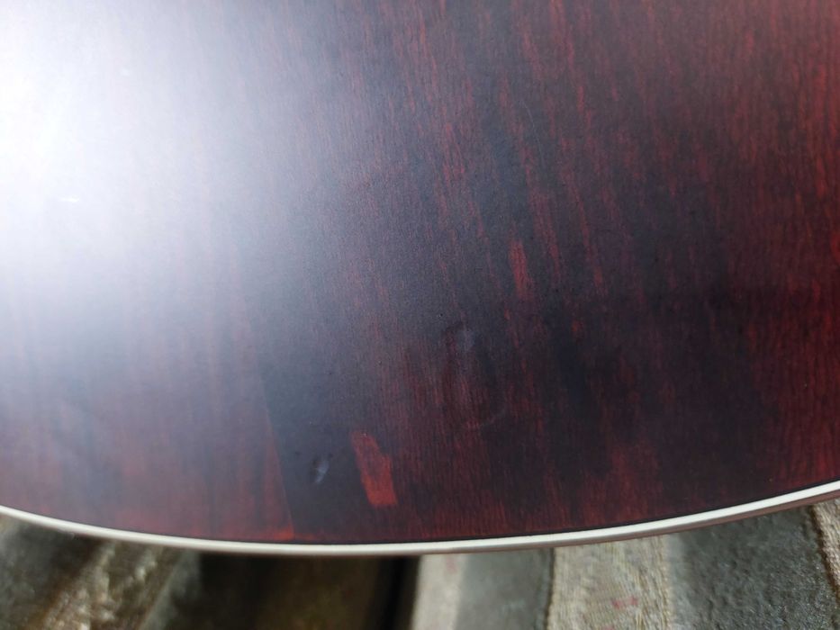 Gitara akustyczna Baton Rouge, szerszy gryf
