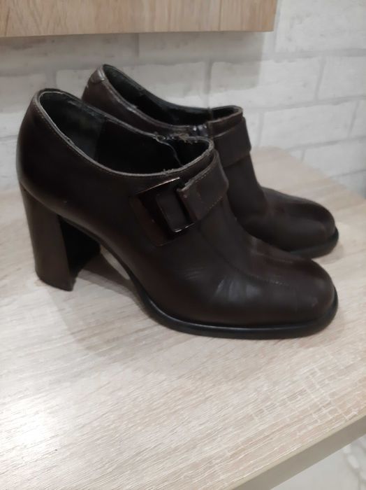 Sprzedam skórzane buty damskie 37