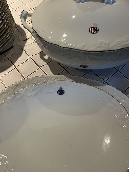 Serviço completo ( 93 peças) de porcelana inglesa George V