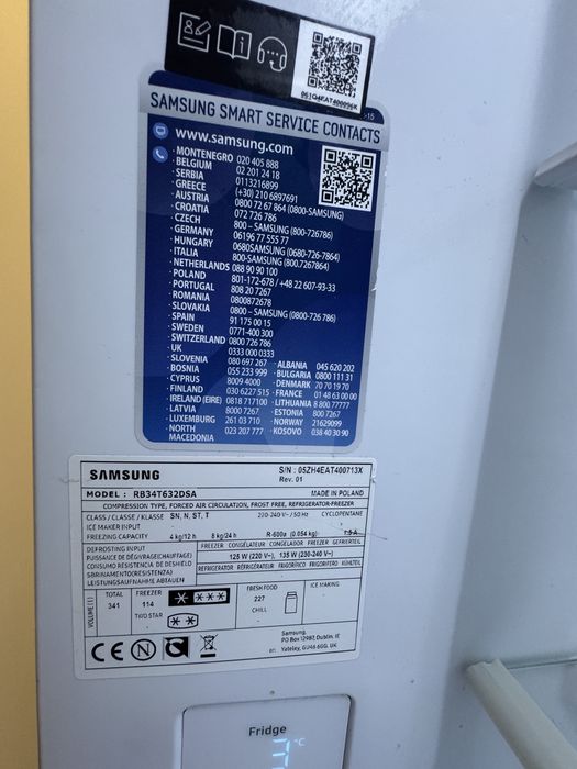 Frigorífico Samsung com freezer all around cooling frost free com dispenser de água easy access