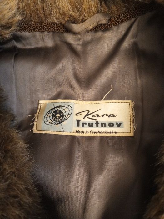Bezrękawnik futrzany kara trutnov