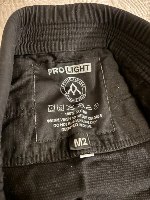 Kimono Jiu Jitsu Pro Light M2 – Impecável / Pouco Uso
