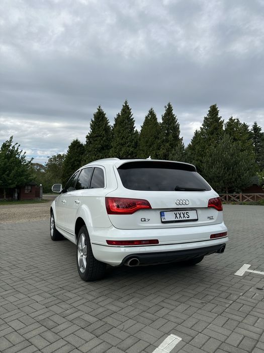 Audi Q7 2015 в ідеальному стані