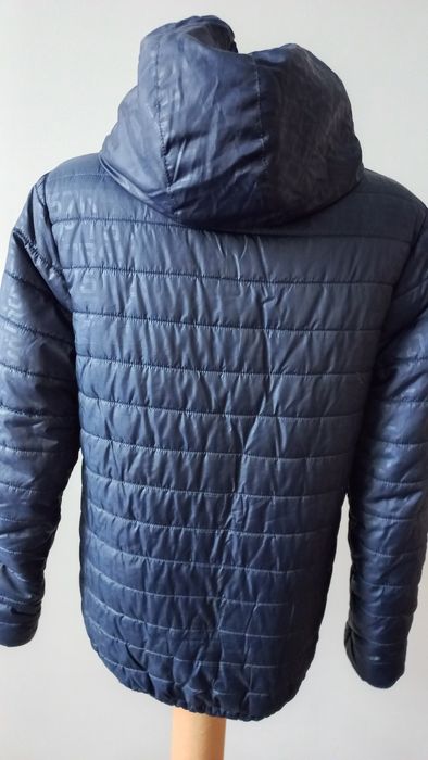 M pikowana kurtka z  kapturem/ wzór litery - unisex