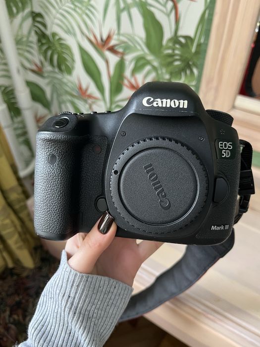 canon 5d mark iii - купити цифрові фотокамери - Ціна на OLX.ua