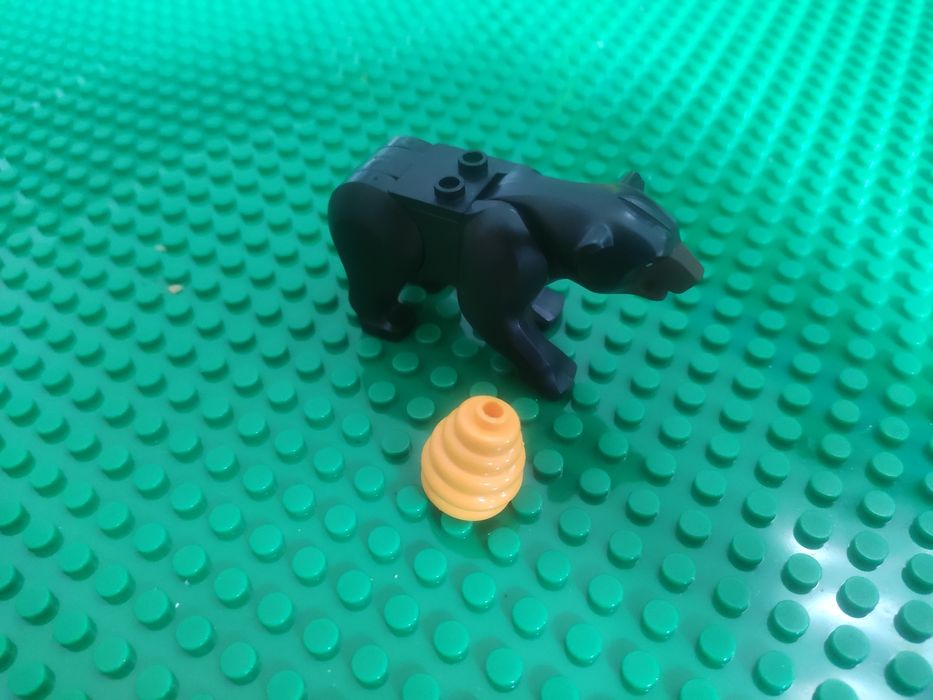 Niedźwiedź figurka kompatybilna z klockami lego