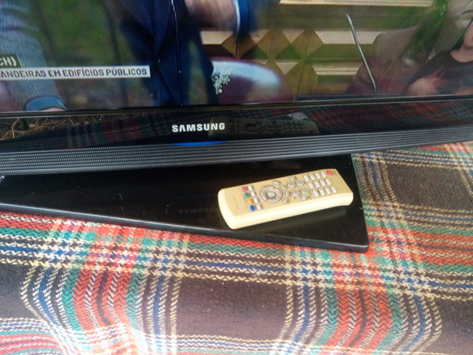 Tv samsung com com comandi 32 polegadas