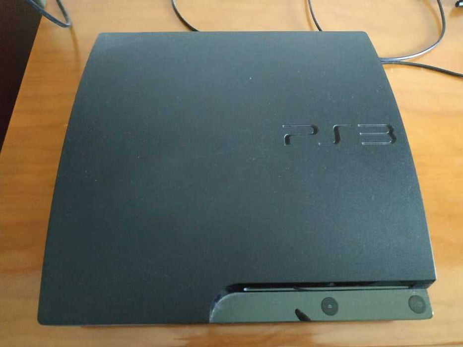 Playstation 3 Slim 500GB + 2 Comandos + Oferta de 12 JOGOS! (c/ GTA 5)
