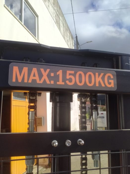 Stacker Elétrico 1500kg (Novo) – Elevação 3m