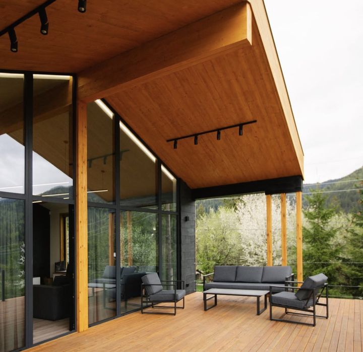 Діючий бізнес, біля Буковеля: 2 котеджі під ключ, із адмініструванням