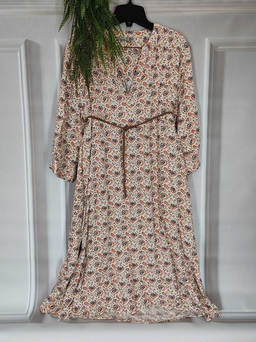 Wygodna kremowa sukienka midi Fransa rozmiar 44/46 wiskoza