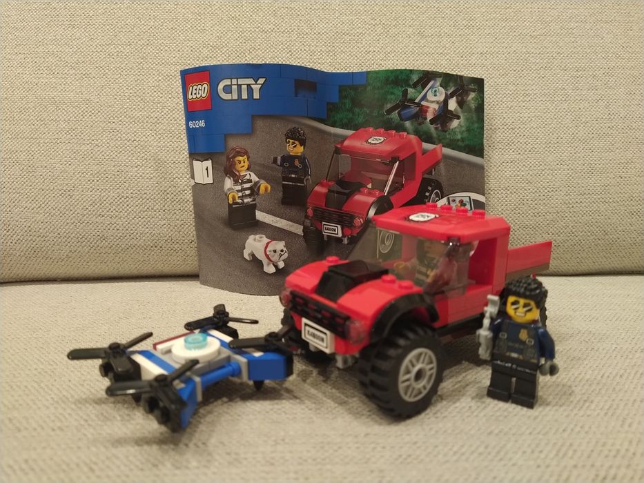 LEGO City 60246 - Esquadra da Polícia