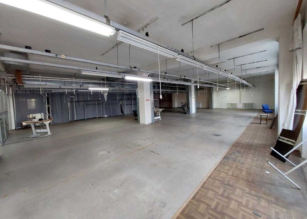 Оренда комерційного приміщення на вул. Замостянська