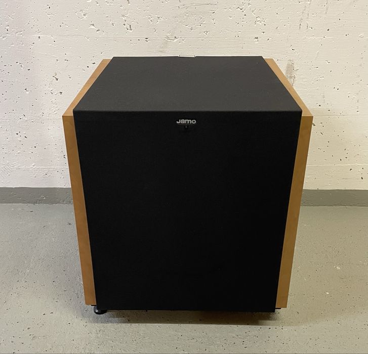 Jamo E7 SUB ……….