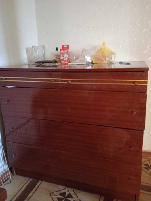 Комод полированный