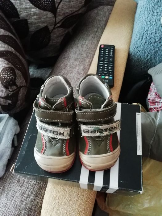 Продам ботиночки на хлопчика,демісезон