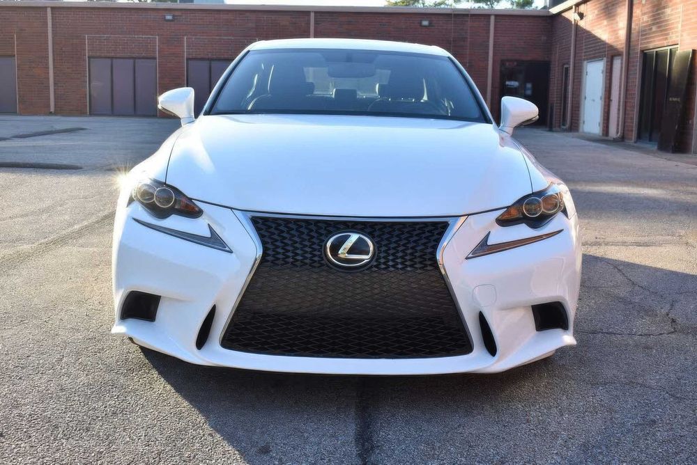 Lexus IS 200t      2016